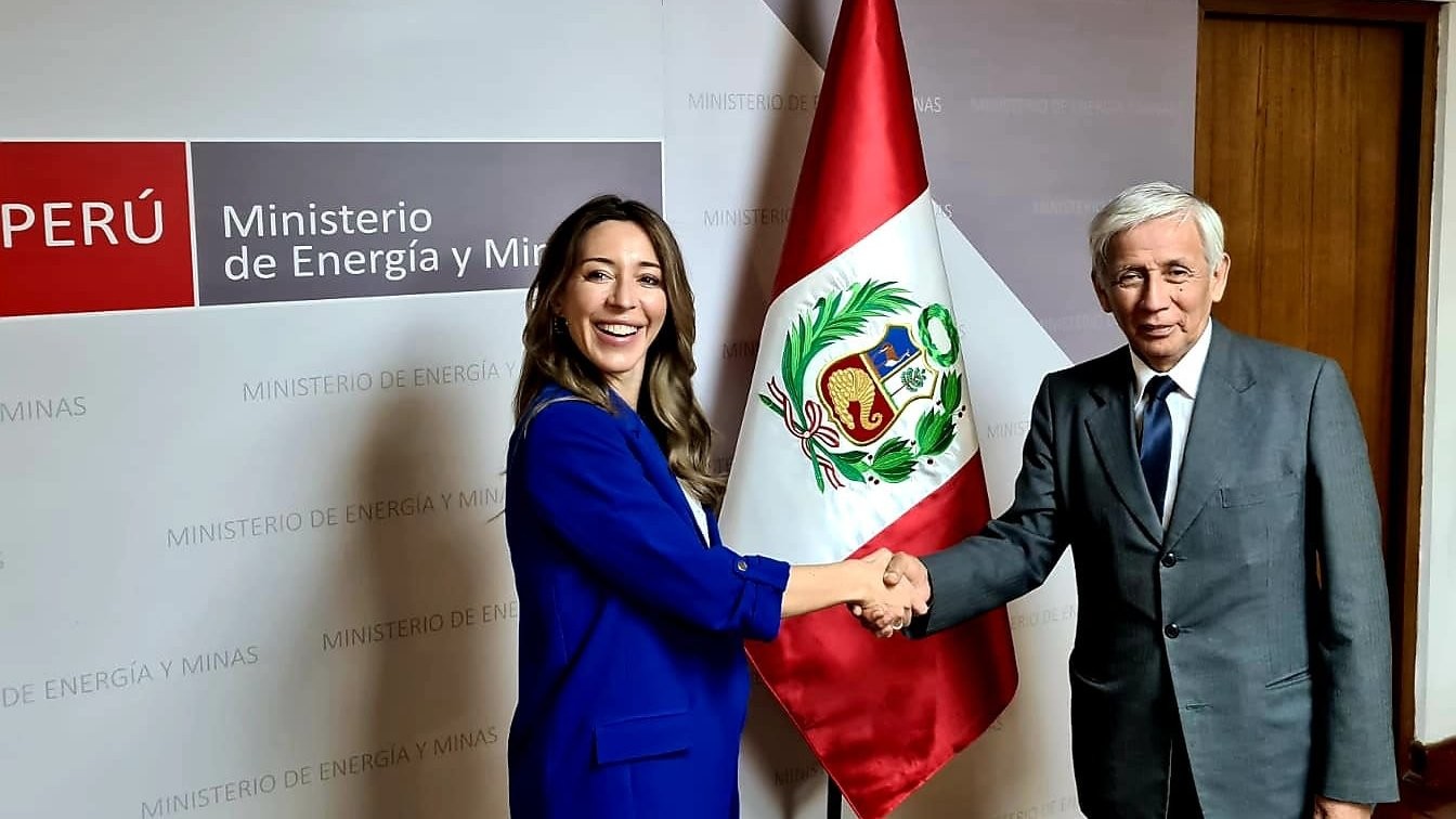 Viaje oficial a Perú de la Secretaria de Estado de Comercio